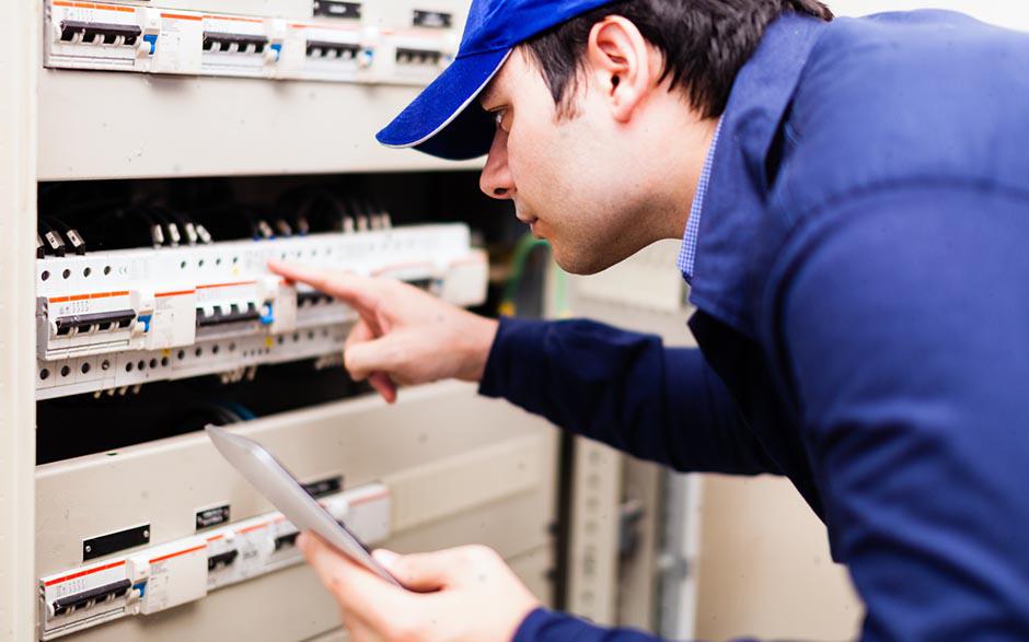 électricien installateur Paris 2